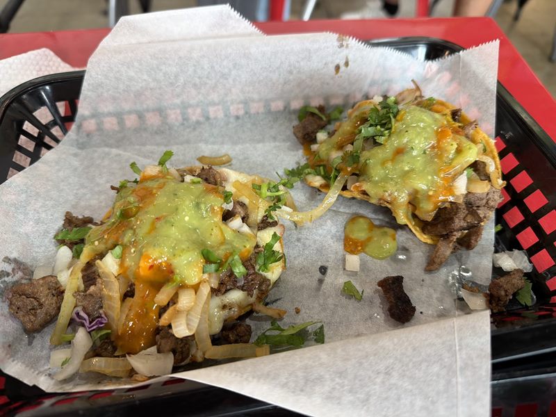 Dos Tacos food
